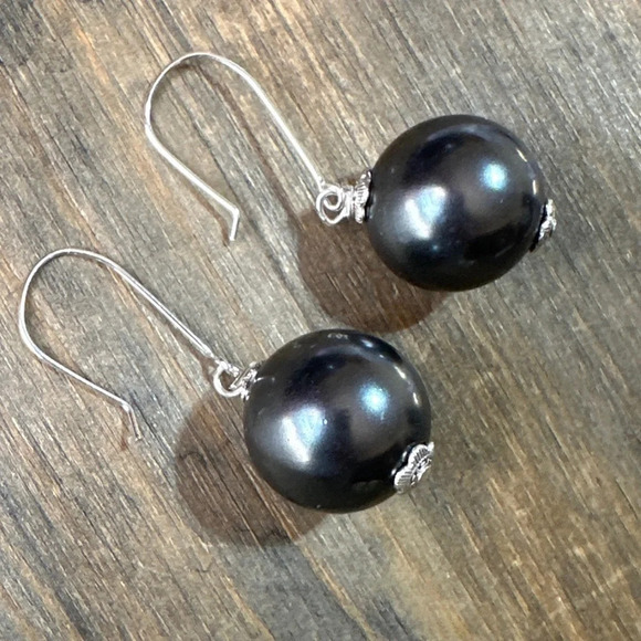 Dark  Gray Pearls dangle drops/ bubble pearls in silver drop earrings/ b… - Picture 2 of 4